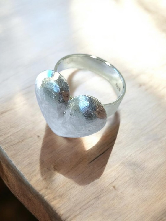 Srebrny pierścionek serce