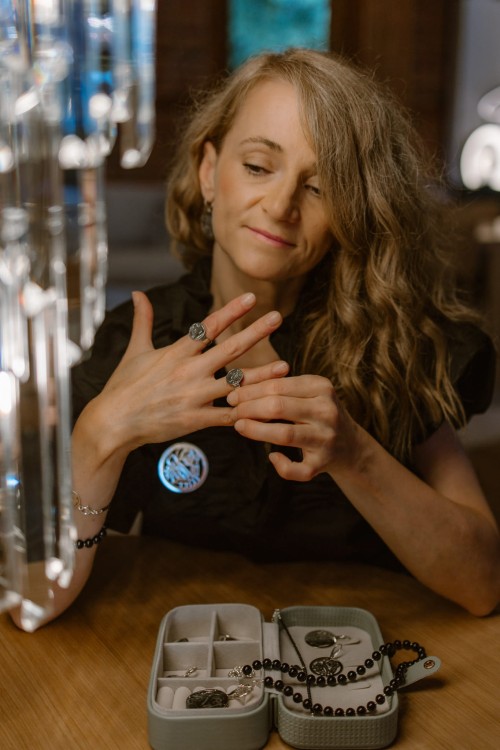 Srebrny Pierścionek Król