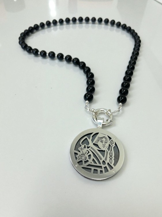 Duża, srebrna zawieszka z kolekcji Dama/Król